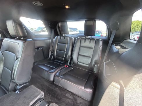 Used 2018 Ford Explorer Sport w/ Equipment Group 401A AWD/4WD image 12