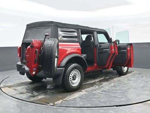 Used 2021 Ford Bronco Base image 33