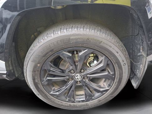 Used 2023 Toyota RAV4 XSE AWD/4WD image 10