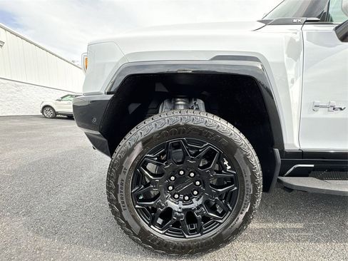 New 2025 GMC Hummer EV 2X image 10