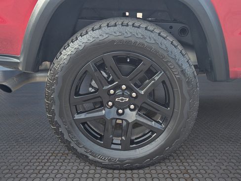 Used 2025 Chevrolet Colorado Trail Boss image 10