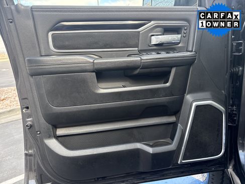 Used 2020 RAM 3500 Laramie w/ Night Edition image 15