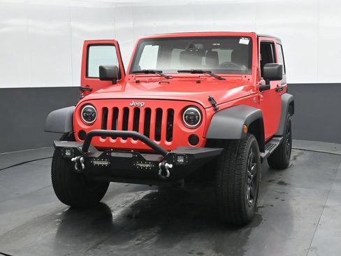 Used 2013 Jeep Wrangler Sport AWD/4WD image 35