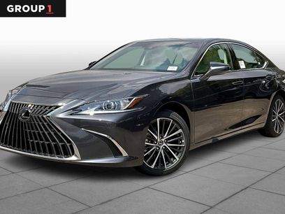 New 2025 Lexus ES 350 w/ Premium Package