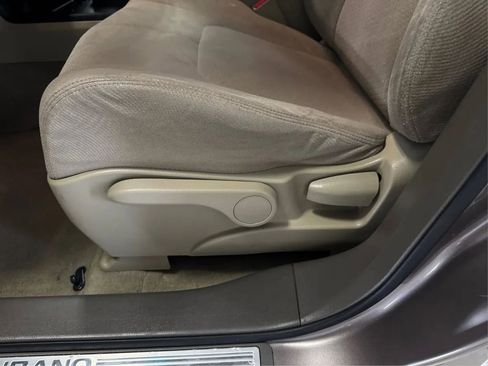 Used 2010 Nissan Murano S image 22