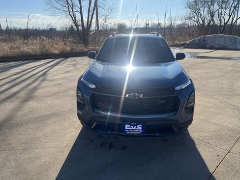 Used 2026 Chevrolet Equinox RS w/ Convenience Package III image 2