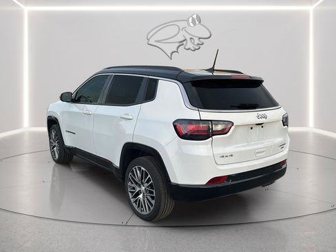 Used 2022 Jeep Compass Limited w/ Elite Group image 3