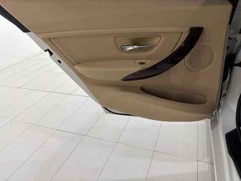 Used 2013 BMW 328i xDrive Sedan AWD/4WD image 15