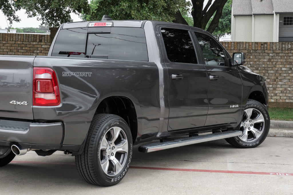 Used 2023 RAM 1500 Laramie AWD/4WD image 17