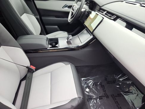 Certified 2026 Land Rover Range Rover Velar Dynamic SE AWD/4WD image 3