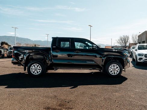 Used 2026 Toyota Tacoma SR5 image 8