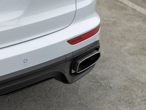 Used 2016 Porsche Cayenne AWD/4WD image 20