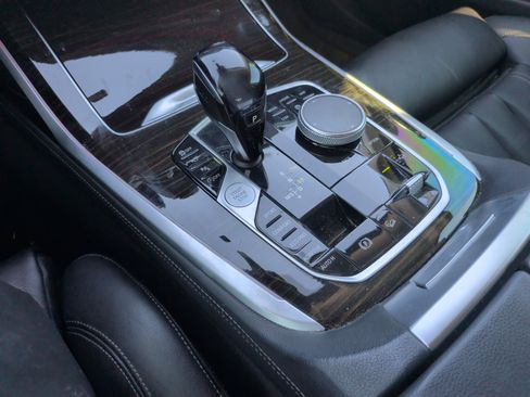 Used 2020 BMW X7 xDrive40i w/ Premium Package image 20