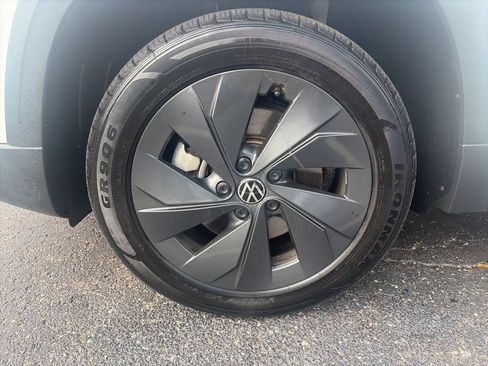 Used 2025 Volkswagen Taos S FWD image 12