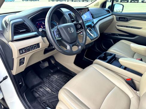 Used 2019 Honda Odyssey Touring image 11