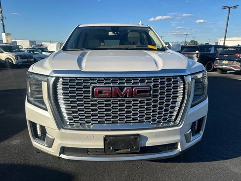 Used 2022 GMC Yukon Denali AWD/4WD image 4
