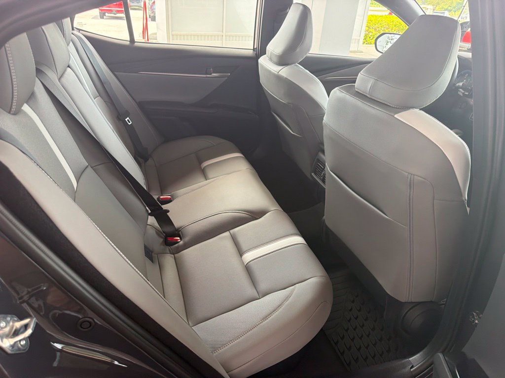 Used 2026 Toyota Camry SE FWD image 31