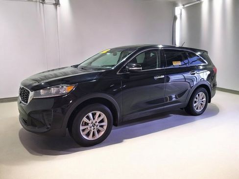 Used 2019 Kia Sorento L image 12