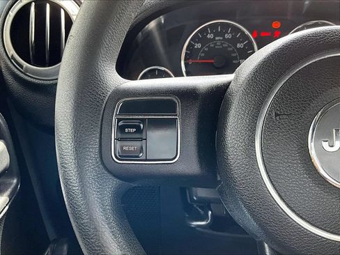 Used 2011 Jeep Wrangler Sport AWD/4WD image 18