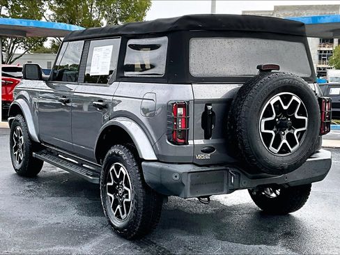 Used 2021 Ford Bronco Outer Banks image 3