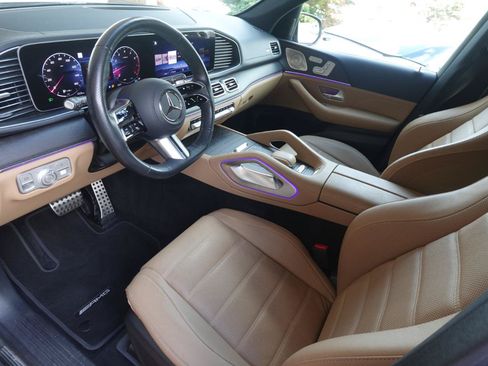 Used 2025 Mercedes-Benz GLS 450 4MATIC image 20