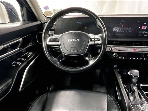 Used 2024 Kia Telluride S w/ S Sunroof Package image 17
