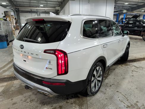 Used 2020 Kia Telluride S w/ S 8 Passenger Seating Package image 3