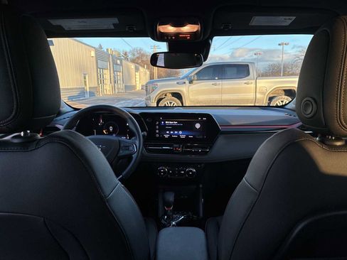 Used 2024 Chevrolet TrailBlazer RS w/ Convenience Package image 19