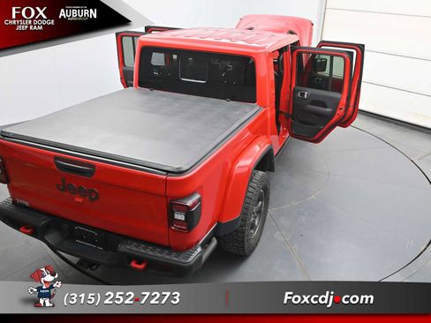Used 2022 Jeep Gladiator Rubicon w/ LED Lighting Group AWD/4WD image 39