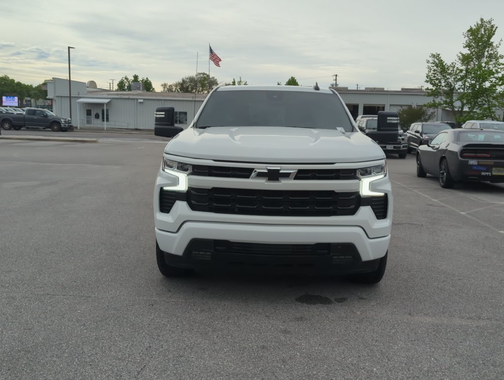 Used 2025 Chevrolet Silverado 1500 RST w/ Max Trailering Package AWD/4WD image 9