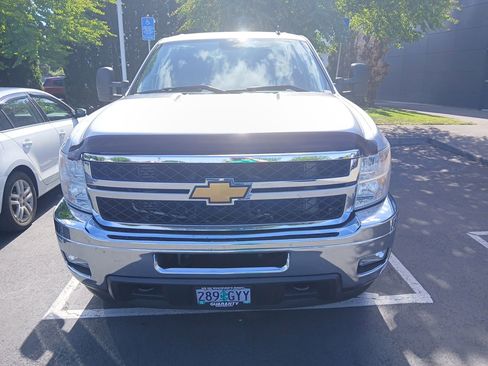 Used 2014 Chevrolet Silverado 2500 LTZ w/ LTZ Plus Package AWD/4WD image 5