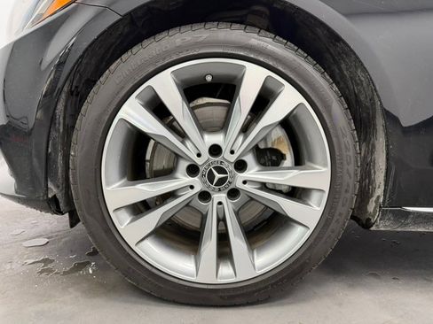 Used 2018 Mercedes-Benz C 300 C 300 4MATIC Sedan w/ Premium Package image 62