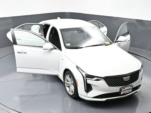 Used 2024 Cadillac CT4 Luxury image 61