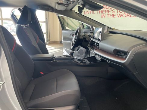 Certified 2026 Toyota Prius Plug-In Hybrid FWD image 19