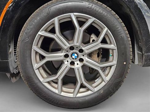 Used 2021 BMW X7 xDrive40i w/ Parking Assistance Package AWD/4WD image 24