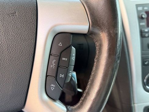 Used 2011 GMC Acadia SLT AWD/4WD image 18