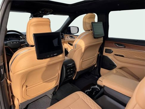 New 2025 Jeep Grand Cherokee L Summit image 14