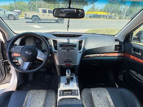 Used 2011 Subaru Outback 2.5i Limited w/ PWR Moonroof Pkg AWD/4WD image 13