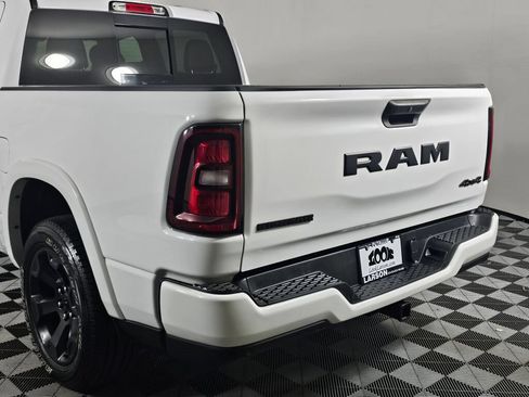 Used 2025 RAM 1500 Big Horn AWD/4WD image 13