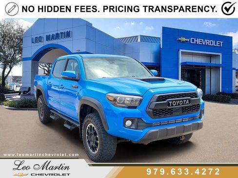 Used 2019 Toyota Tacoma TRD Pro AWD/4WD image 2