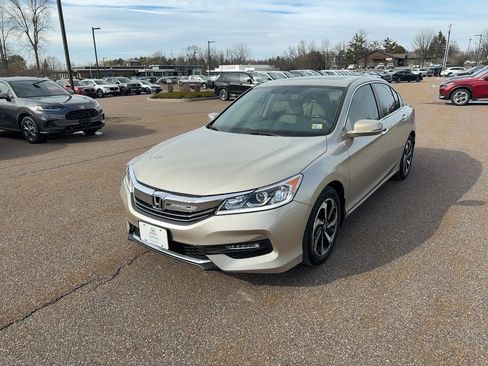 Certified 2017 Honda Accord EX-L image 1