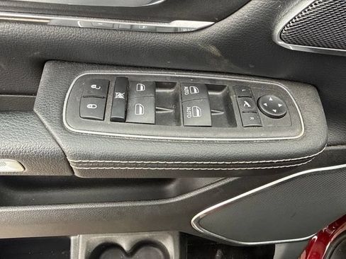 Used 2023 RAM 1500 Laramie AWD/4WD image 16