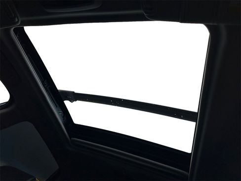 Used 2017 Subaru Forester 2.0XT Touring image 11