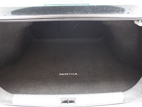 Used 2025 Nissan Sentra S FWD image 14