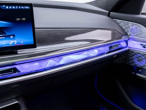 New 2026 BMW 760i xDrive w/ Executive Package AWD/4WD image 31