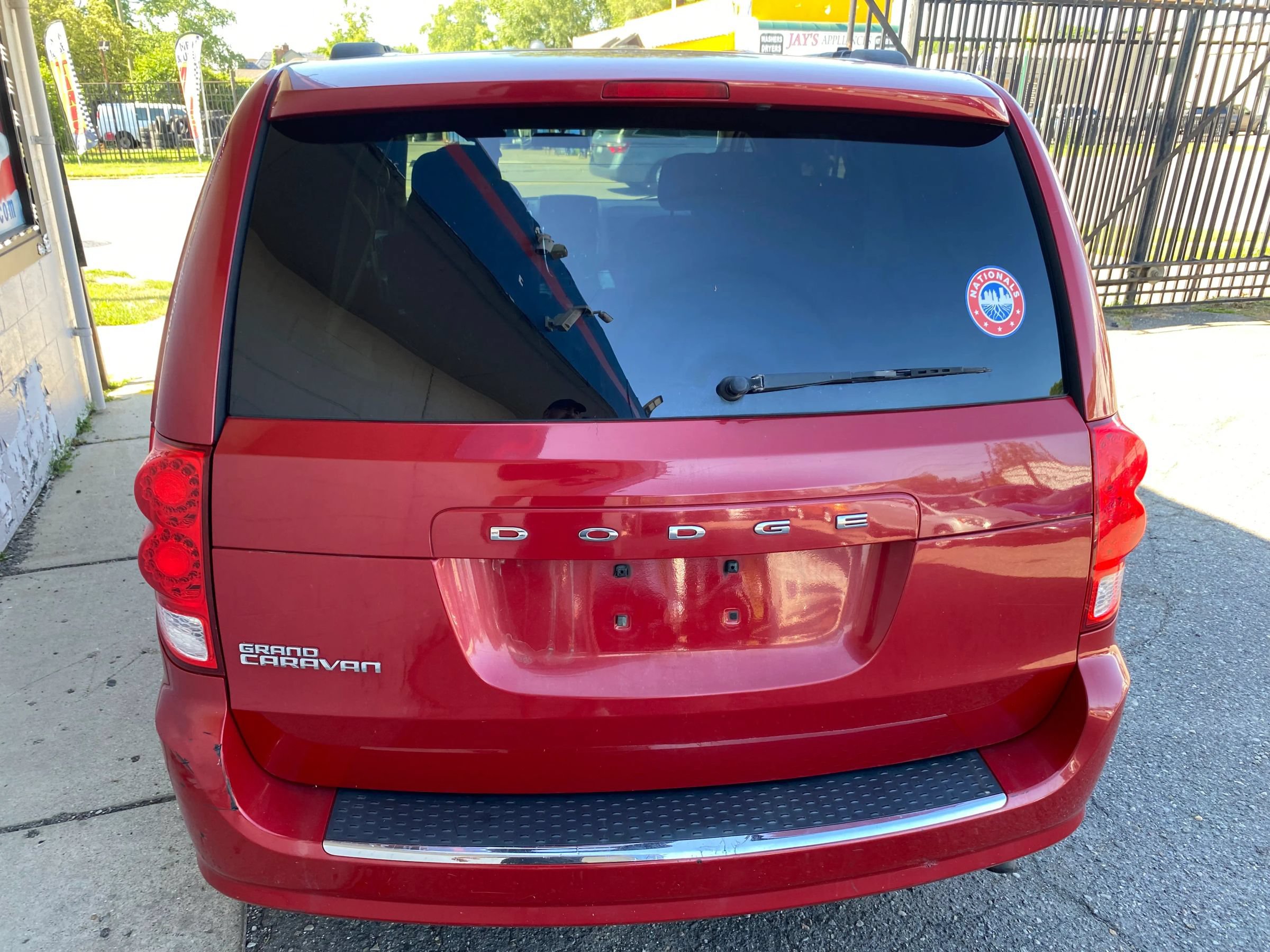 Used 2012 Dodge Grand Caravan SXT FWD image 7