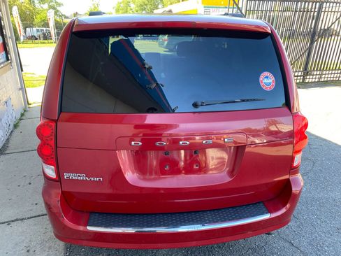 Used 2012 Dodge Grand Caravan SXT FWD image 7