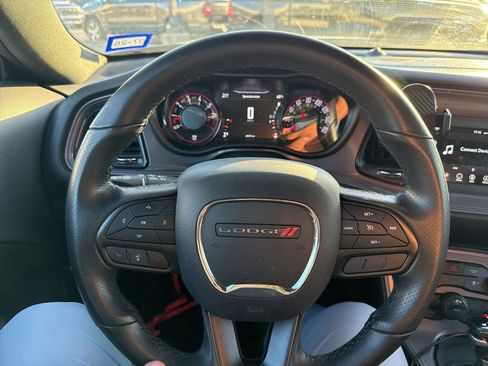 Used 2023 Dodge Challenger SXT w/ Blacktop Package image 16