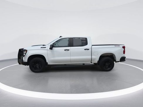 Used 2024 Chevrolet Silverado 1500 LT Trail Boss w/ Convenience Package II AWD/4WD image 5