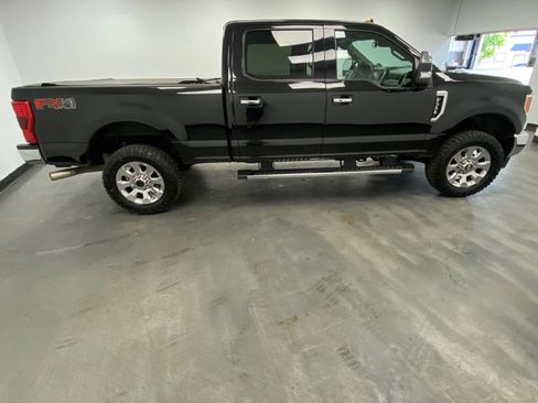 Used 2019 Ford F350 Lariat w/ Lariat Ultimate Package AWD/4WD image 7